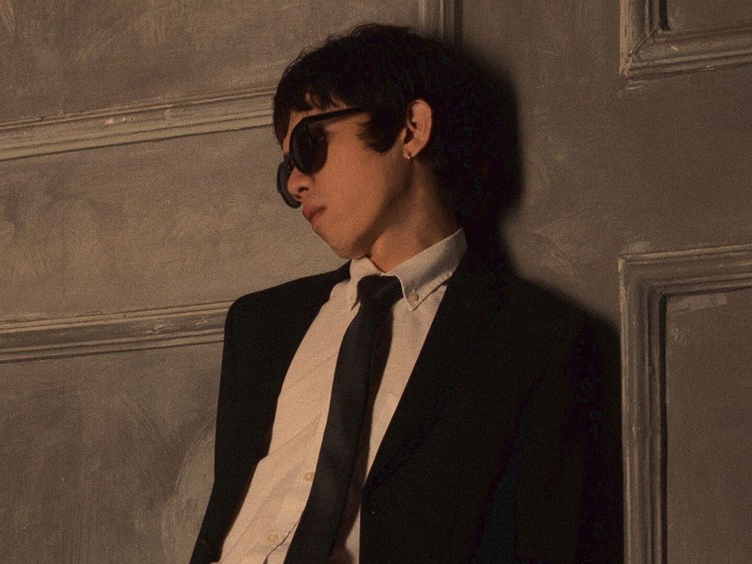 Nama Romantic Echoes diambil dari kata-kata favorit Alfredo